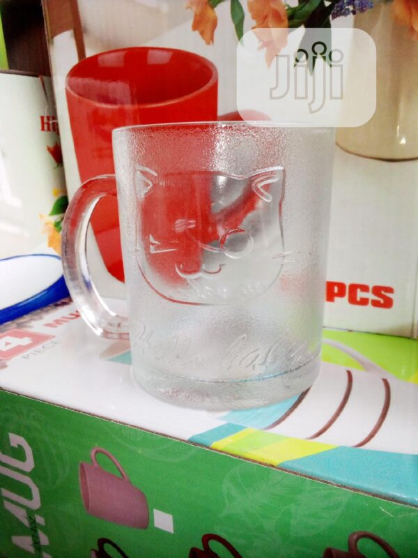 GLASSWARE 6 PCS