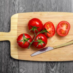 TOMATO CHOPPING BOARD