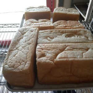 NEIGHBOURHOOD BREAD