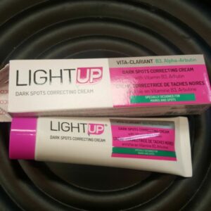 LIGHT UP TUBE CREAM